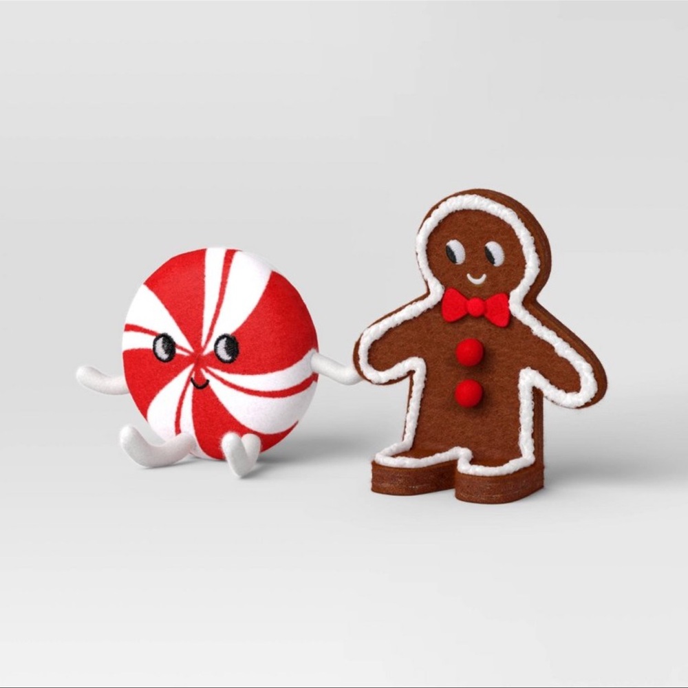 Festive‎ Gingerbread and Peppermint Plush Set